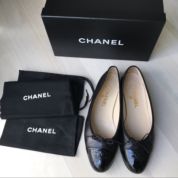 CHANEL Shoes - CHANEL Classic Black Flat Ballerinas